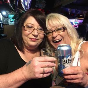 Meet your Posher, Dee